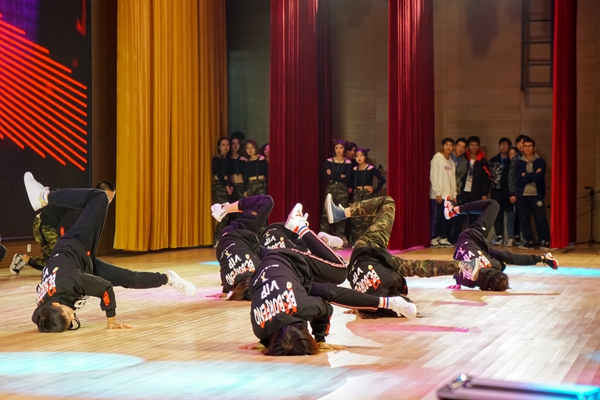 百家乐玩法介绍 - 百家乐技巧