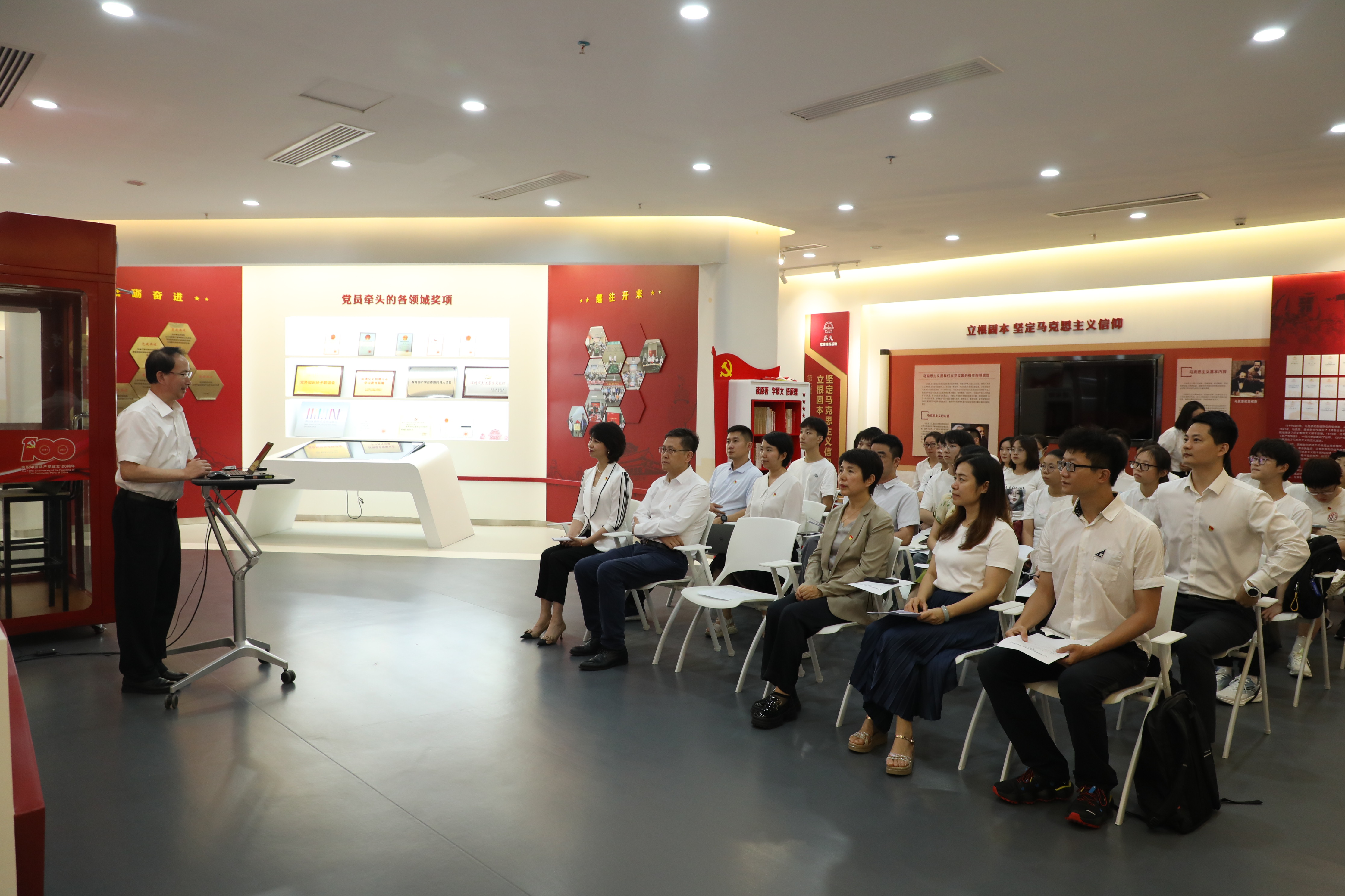 百家乐玩法介绍 - 百家乐技巧