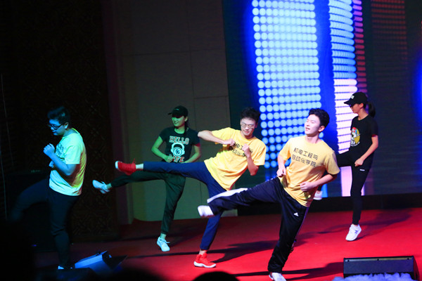 百家乐玩法介绍 - 百家乐技巧