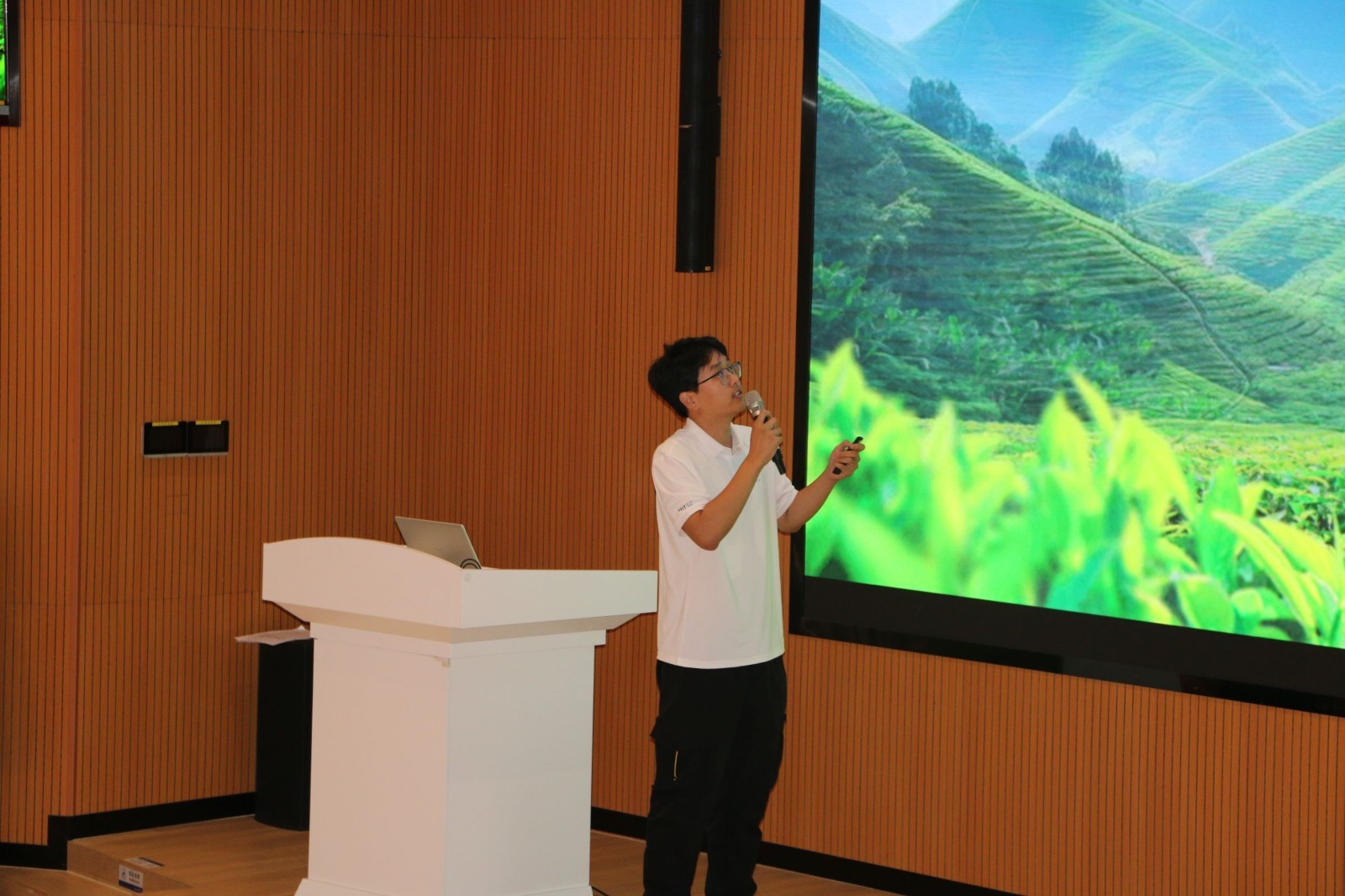 1748704744834050152.jpg 百家乐玩法介绍 - 百家乐技巧