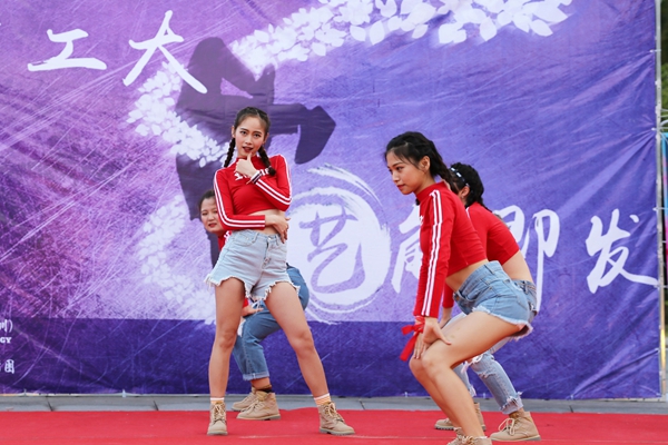 百家乐玩法介绍 - 百家乐技巧