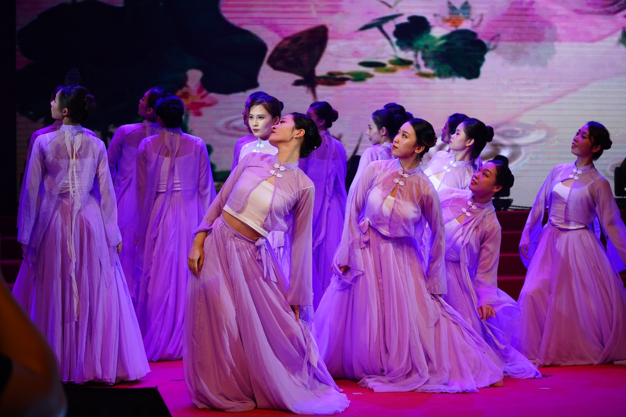 百家乐玩法介绍 - 百家乐技巧