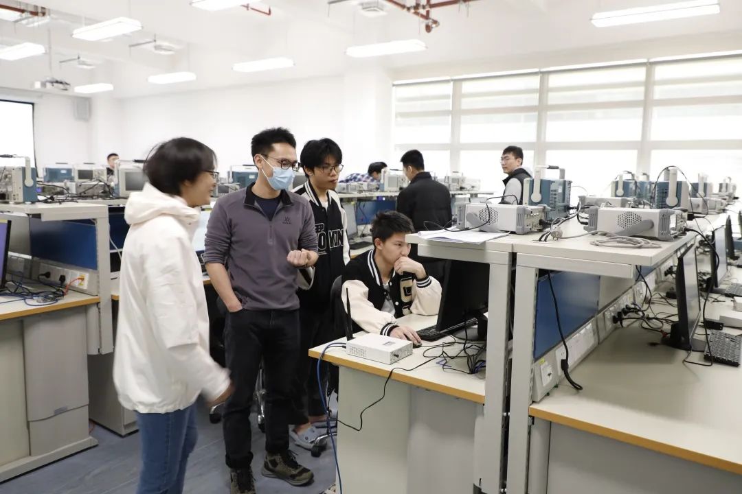 百家乐玩法介绍 - 百家乐技巧