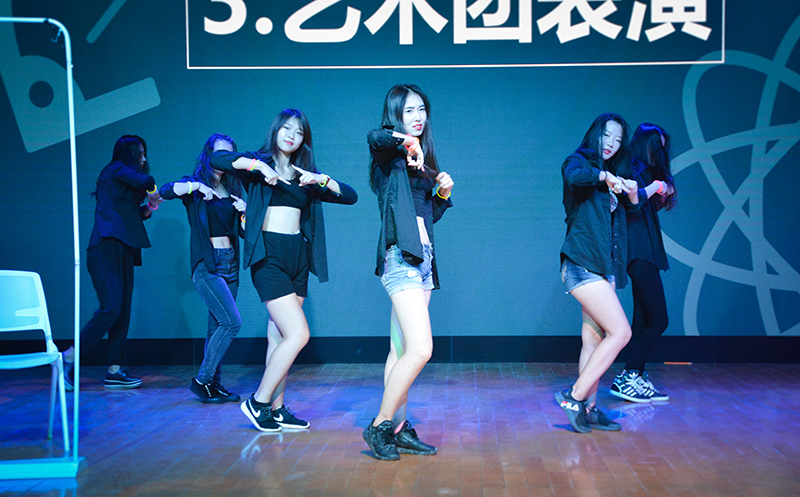 百家乐玩法介绍 - 百家乐技巧